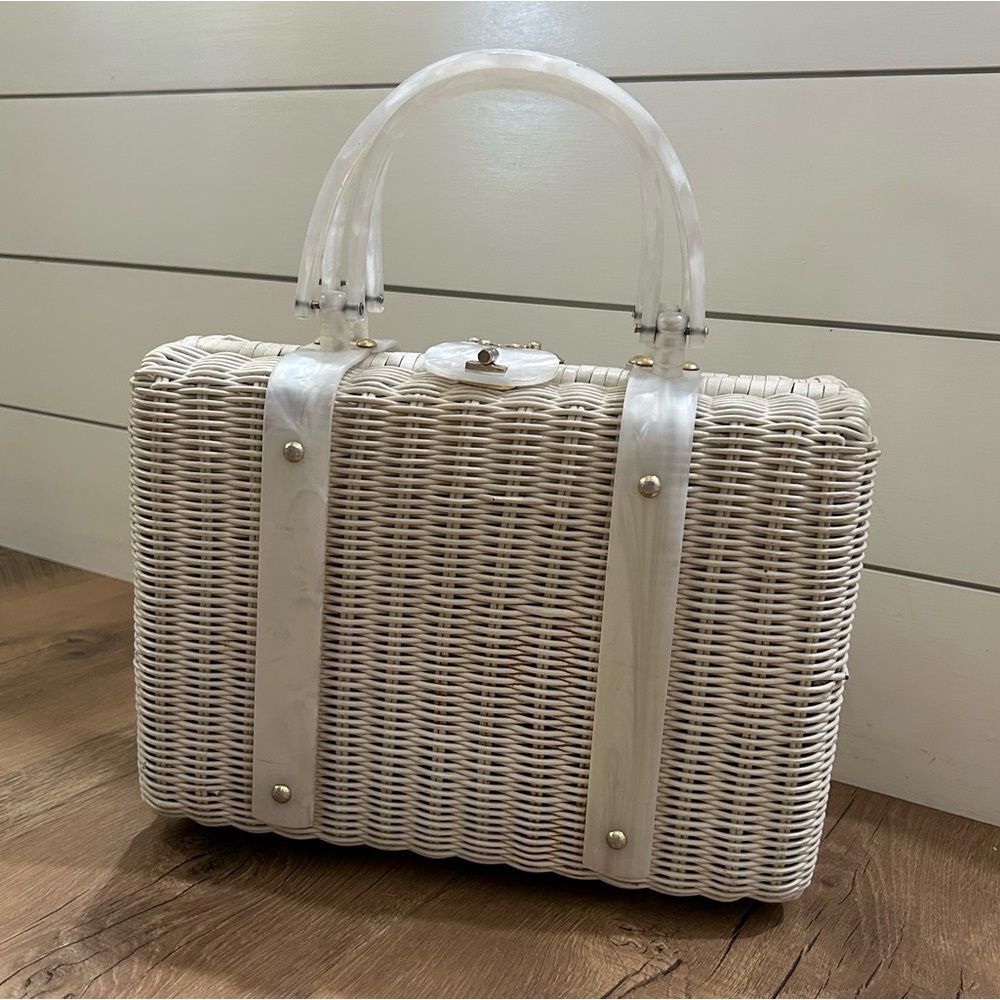 Vintage large wicker basket purse lucite